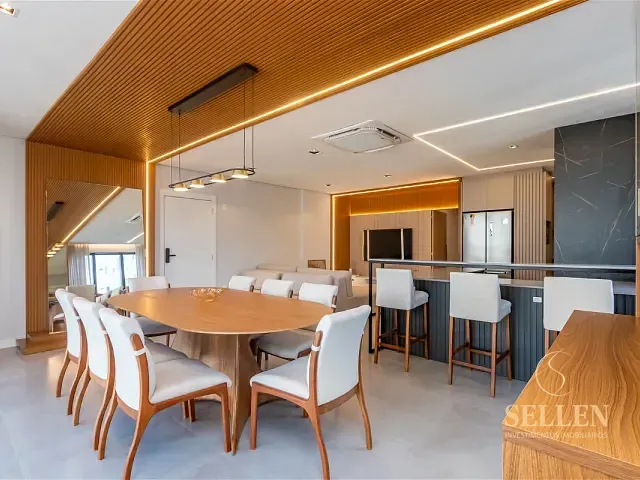 Apartamento com 253m² 4 quartos e 5 banheiros, à venda, no bairro Pioneiros em Balneário Camboriú