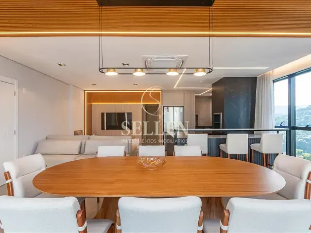 Apartamento com 253m² 4 quartos e 5 banheiros, à venda, no bairro Pioneiros em Balneário Camboriú