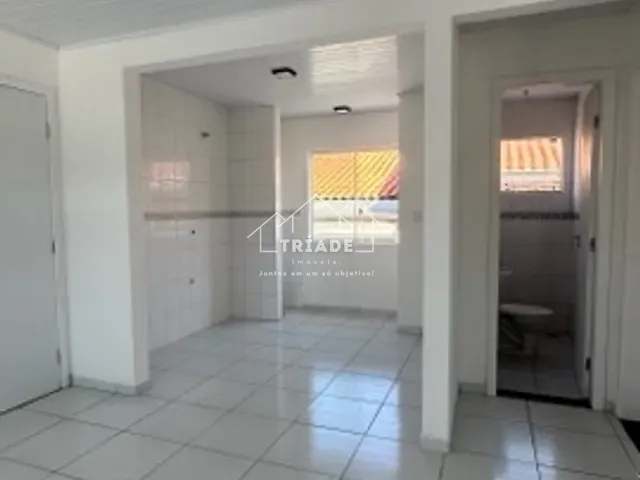 Apartamento 2 quartos e 1 banheiro, à venda, no bairro Estação em Araucária