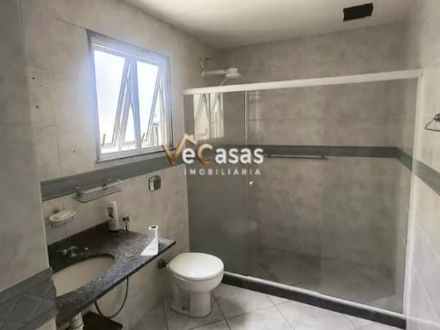Apartamento com 80m² 2 quartos e 1 banheiro, para alugar, no bairro Centro em Rio das Ostras