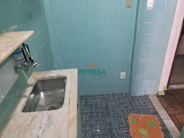 Apartamento 1 quarto e 1 banheiro, para alugar, no bairro Centro em Rio de Janeiro