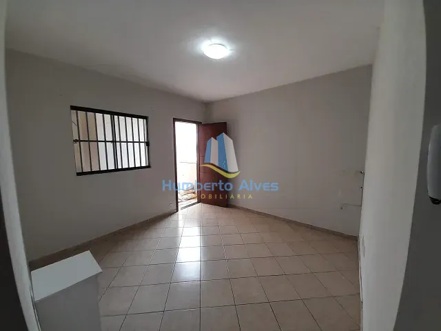 Apartamento 2 quartos e 1 banheiro, para alugar, no bairro Felícia em Vitória da Conquista