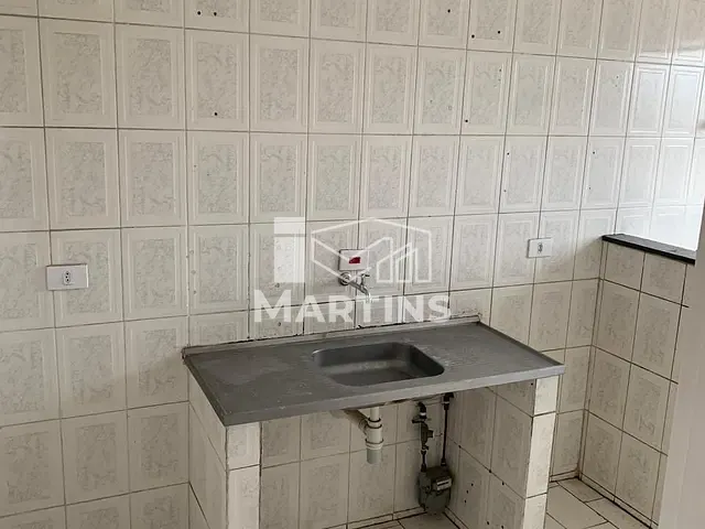 Apartamento 1 quarto e 1 banheiro, para alugar, no bairro Jardim Santa Rosa em Taboão da Serra