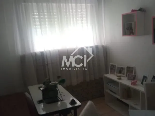 Apartamento com 72m² 3 quartos e 1 banheiro, à venda, no bairro Centro em Pelotas