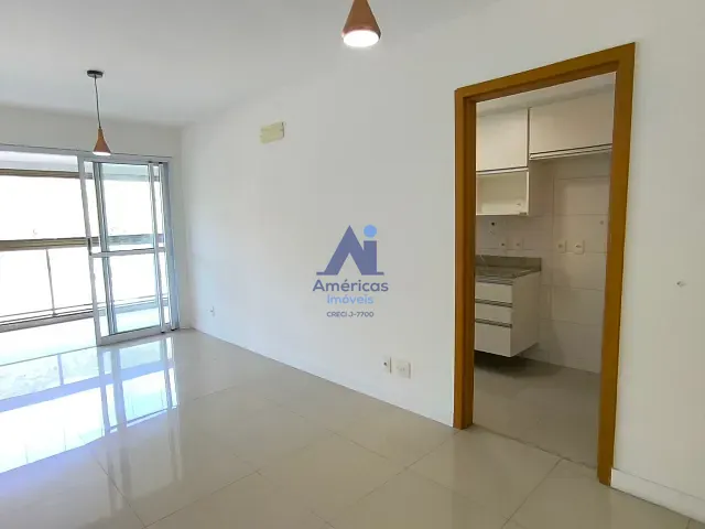 Apartamento 2 quartos e 2 banheiros, para alugar, no bairro Recreio dos Bandeirantes em Rio de Janeiro