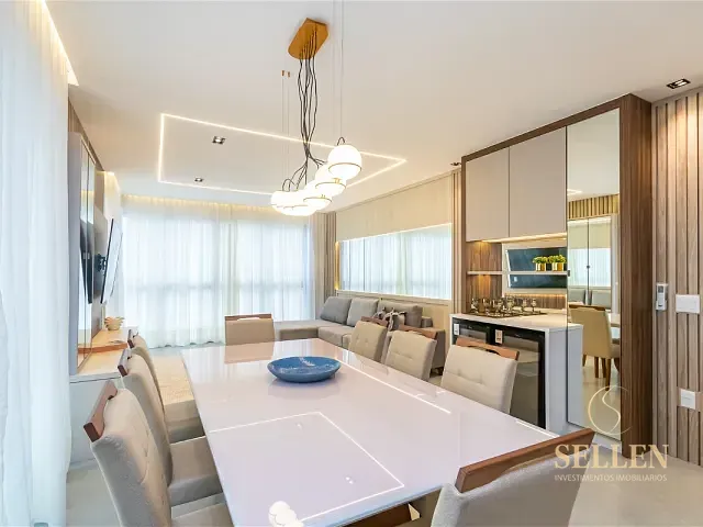 Apartamento com 239m² 3 quartos e 4 banheiros, à venda, no bairro Pioneiros em Balneário Camboriú
