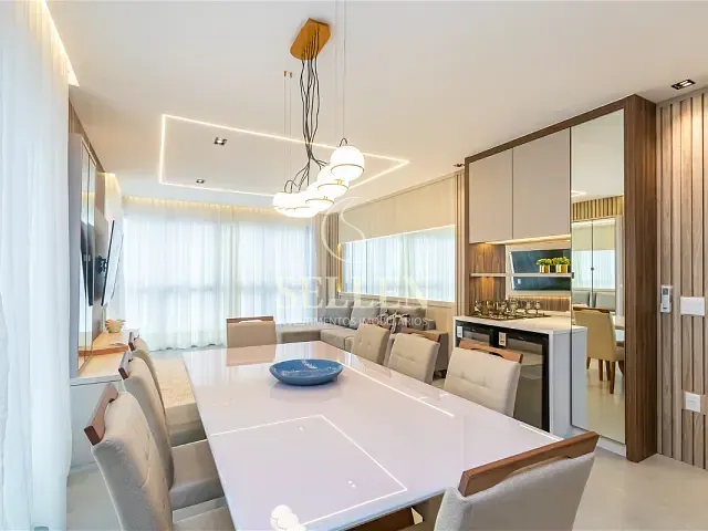 Apartamento com 239m² 3 quartos e 4 banheiros, à venda, no bairro Pioneiros em Balneário Camboriú