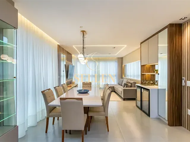 Apartamento com 239m² 3 quartos e 4 banheiros, à venda, no bairro Pioneiros em Balneário Camboriú