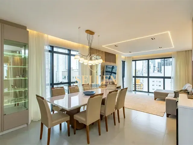Apartamento com 239m² 3 quartos e 4 banheiros, à venda, no bairro Pioneiros em Balneário Camboriú
