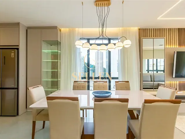 Apartamento com 239m² 3 quartos e 4 banheiros, à venda, no bairro Pioneiros em Balneário Camboriú