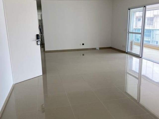 Apartamento com 245m² 4 quartos e 5 banheiros, à venda ou para alugar, no bairro Alphaville Centro Industrial e Empresarial/Alphaville. em Barueri