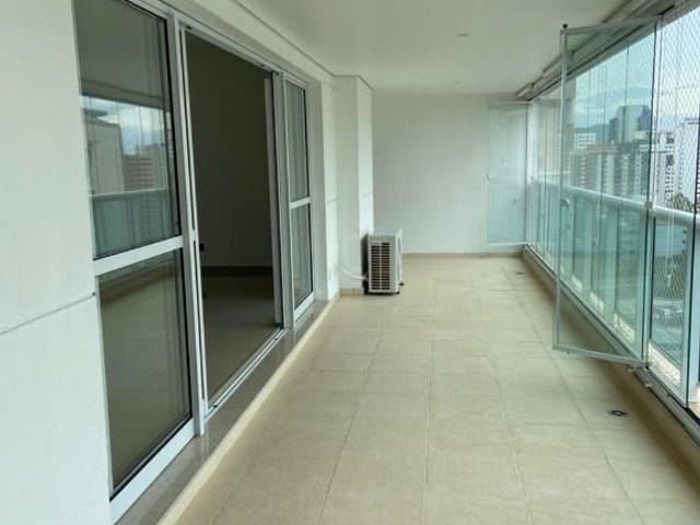 Apartamento com 245m² 4 quartos e 5 banheiros, à venda ou para alugar, no bairro Alphaville Centro Industrial e Empresarial/Alphaville. em Barueri