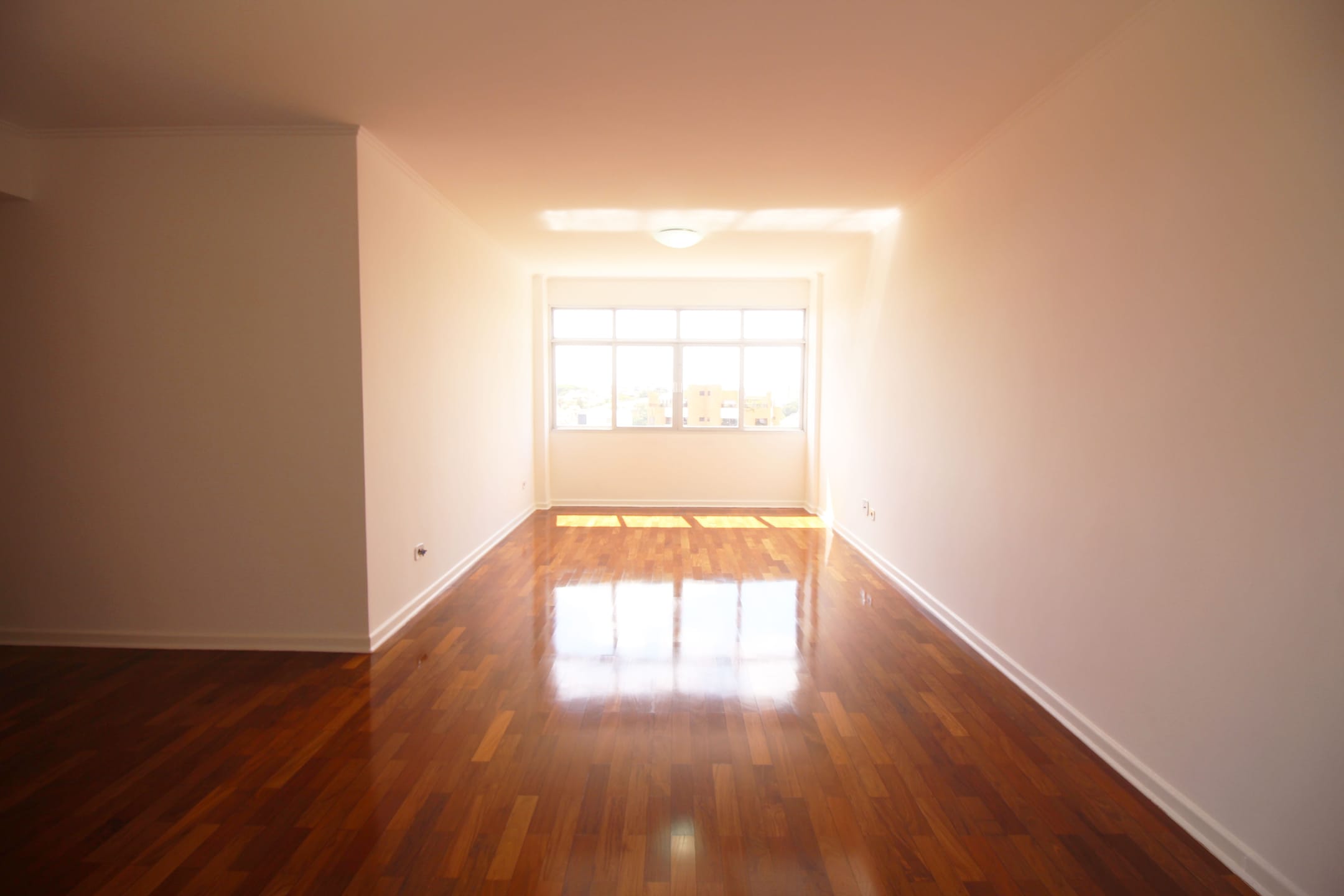 Apartamento para alugar com 2 quartos, 100m² - Foto 2
