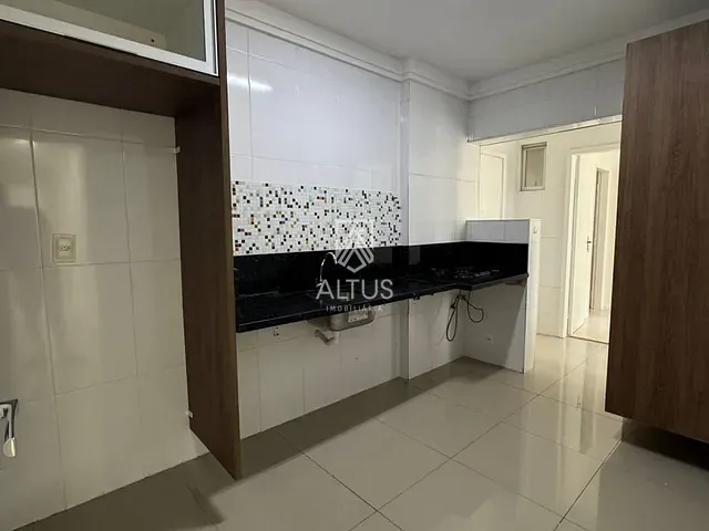 Apartamento 3 quartos e 2 banheiros, à venda, no bairro Caminho das Árvores em Salvador