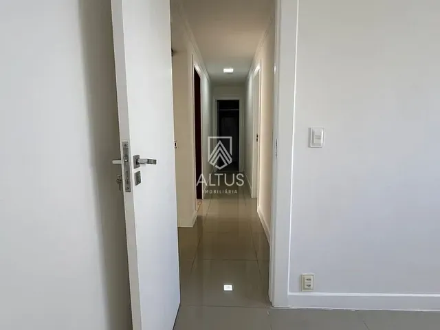 Apartamento 3 quartos e 2 banheiros, à venda, no bairro Caminho das Árvores em Salvador
