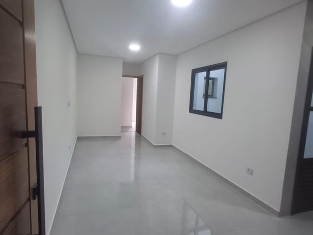 Apartamento 2 quartos e 2 banheiros, para alugar, no bairro Jardim Santo Alberto em Santo André