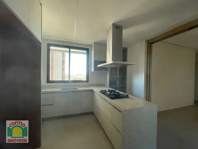 Apartamento com 138m² 3 quartos e 5 banheiros, para alugar, no bairro Jundiaí em Anápolis