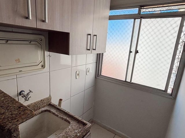 Apartamento 2 quartos e 1 banheiro, à venda, no bairro Colina de Laranjeiras em Serra