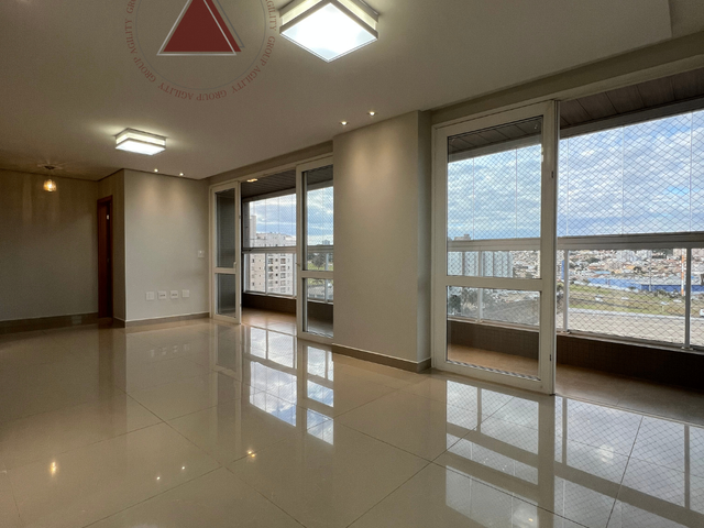 Apartamento com 270m² 4 quartos e 6 banheiros, à venda, no bairro Residencial Amazonas em Franca