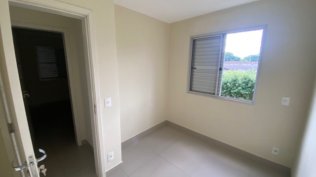 Apartamento 3 quartos e 2 banheiros, à venda, no bairro Vila Yara em Londrina