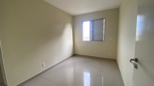 Apartamento 3 quartos e 2 banheiros, à venda, no bairro Vila Yara em Londrina