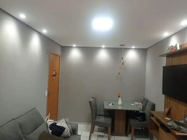 Apartamento 2 quartos e 1 banheiro, à venda, no bairro Suely em Vespasiano