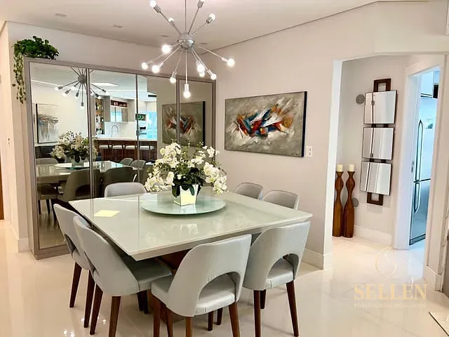 Apartamento 4 quartos e 4 banheiros, à venda, no bairro Pioneiros em Balneário Camboriú