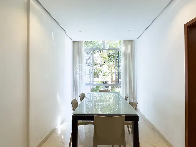 Apartamento com 96m² 3 quartos e 3 banheiros, à venda, no bairro Leme em Rio de Janeiro