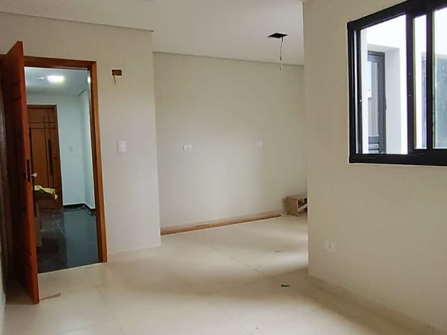 Apartamento 2 quartos e 2 banheiros, à venda, no bairro Parque Novo Oratório em Santo André
