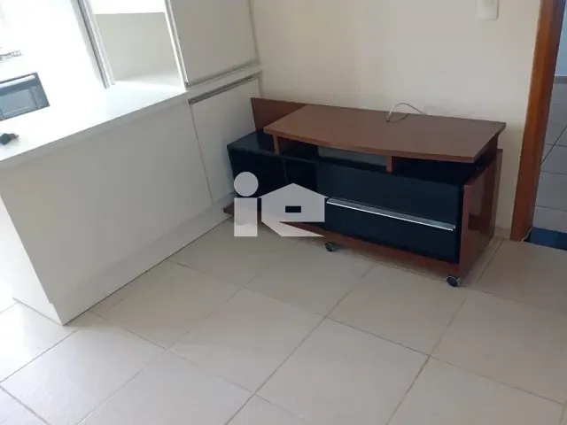 Apartamento 1 quarto e 1 banheiro, para alugar, no bairro Centro em Rolândia