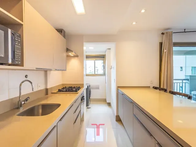 Apartamento com 127m² 2 quartos e 3 banheiros, à venda, no bairro Batel em Curitiba