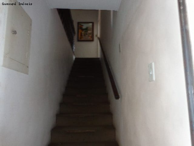 Foto do Apartamento - Prédio na área central de Guaxupé, com apartamento e salão comercial para locação. | Guaxupé Imóveis Ltda