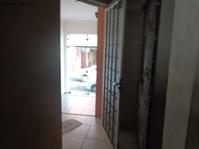 Foto do Apartamento - Prédio na área central de Guaxupé, com apartamento e salão comercial para locação. | Guaxupé Imóveis Ltda