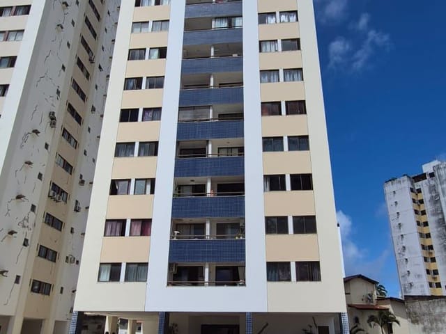 Apartamento 2 quartos e 3 banheiros, à venda, no bairro Imbuí em Salvador