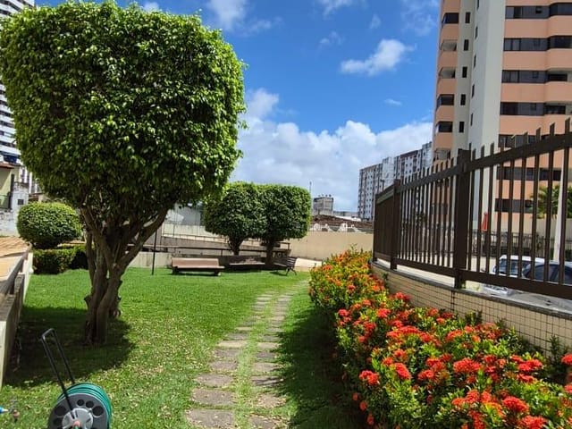 Apartamento 2 quartos e 3 banheiros, à venda, no bairro Imbuí em Salvador