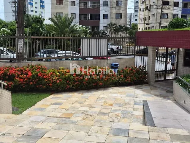 Apartamento 2 quartos e 3 banheiros, à venda, no bairro Imbuí em Salvador