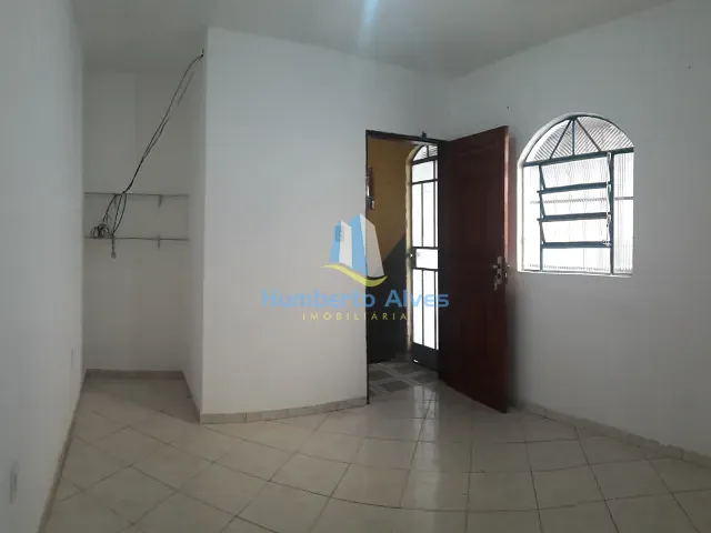 Apartamento 1 quarto e 1 banheiro, para alugar, no bairro Felícia em Vitória da Conquista