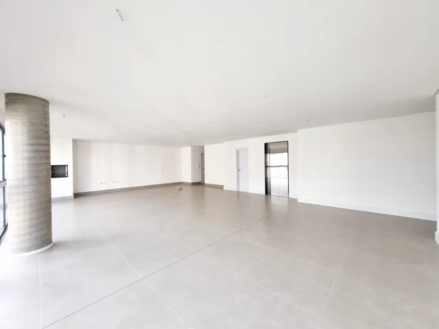 Apartamento com 10m² 3 quartos e 5 banheiros, à venda, no bairro Gleba Palhano em Londrina
