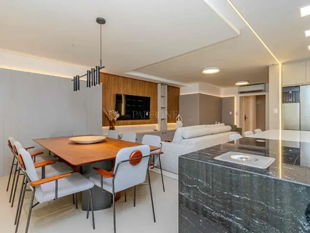 Apartamento com 194m² 3 quartos e 4 banheiros, à venda, no bairro Centro em Balneário Camboriú