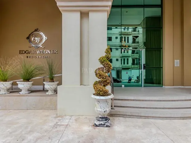Apartamento com 194m² 3 quartos e 4 banheiros, à venda, no bairro Centro em Balneário Camboriú
