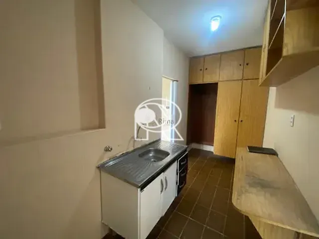 Apartamento 2 quartos e 2 banheiros, para alugar, no bairro Centro em Registro