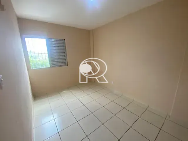 Apartamento 2 quartos e 2 banheiros, para alugar, no bairro Centro em Registro