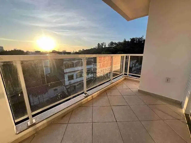 Apartamento 2 quartos e 1 banheiro, à venda, no bairro Sessenta em Volta Redonda