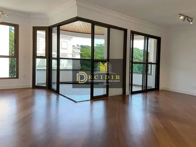 Apartamento com 126m² 3 quartos e 3 banheiros, à venda, no bairro Real Parque em São Paulo