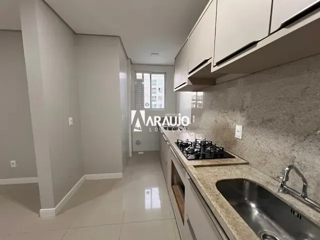 Apartamento 2 quartos e 1 banheiro, para alugar, no bairro São João em Itajaí