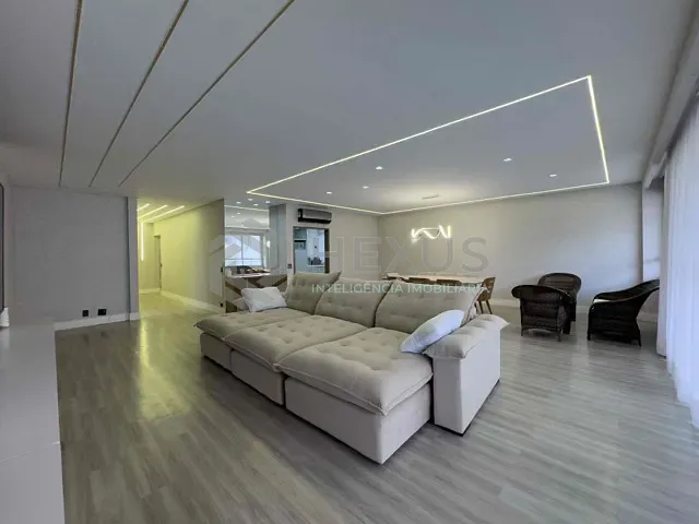 Apartamento 4 quartos e 5 banheiros, à venda, no bairro Pitangueiras em Guarujá