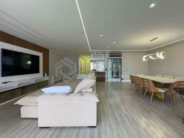 Apartamento 4 quartos e 5 banheiros, à venda, no bairro Pitangueiras em Guarujá