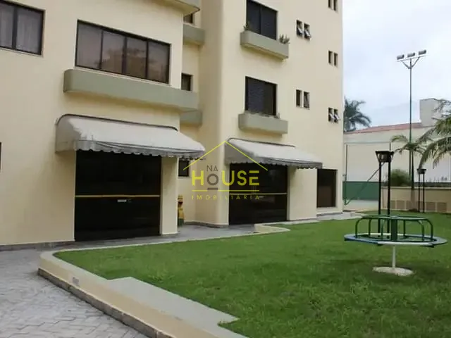 Apartamento com 320m² 4 quartos e 3 banheiros, à venda, no bairro Bosque da Saúde em São Paulo