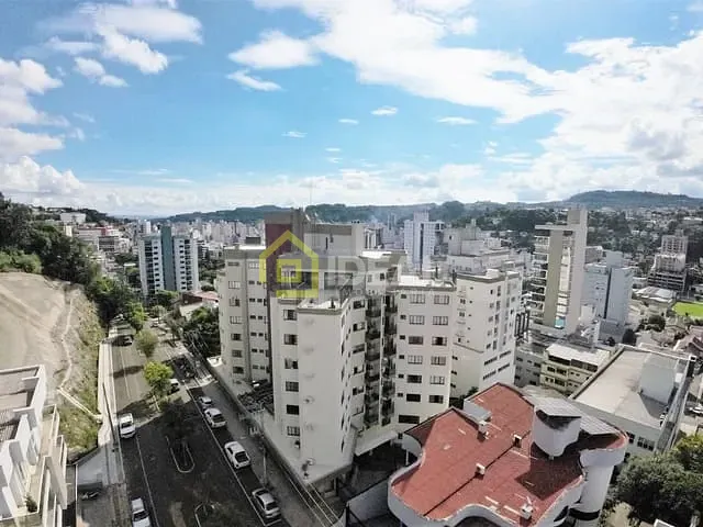 Apartamento com 385m² 3 quartos e 2 banheiros, à venda, no bairro Centro em Concórdia