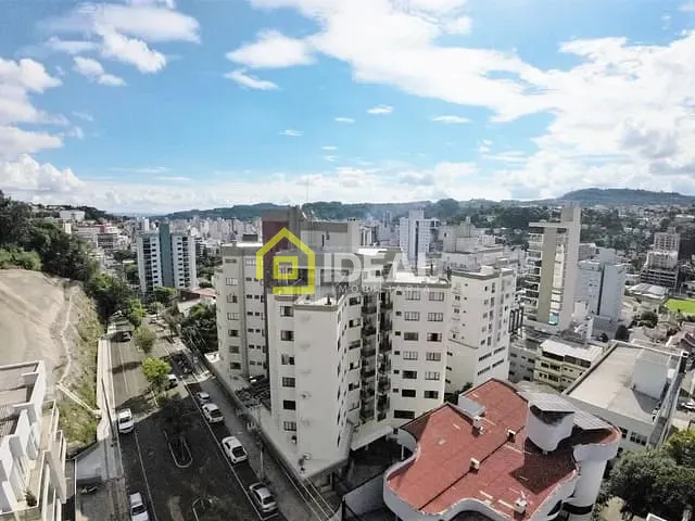 Apartamento com 385m² 3 quartos e 2 banheiros, à venda, no bairro Centro em Concórdia